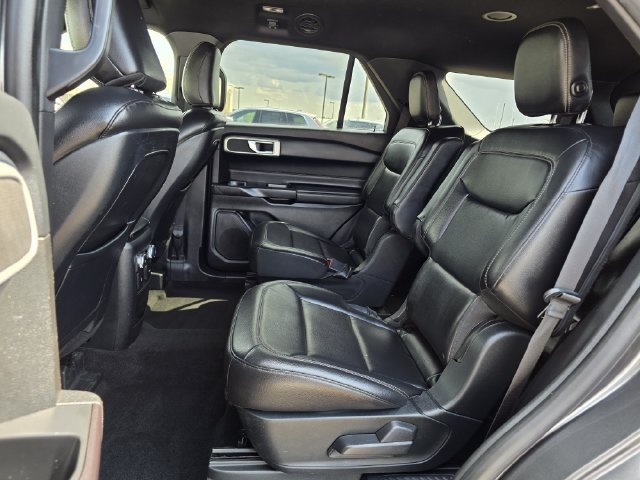 Certified 2020 Ford Explorer XLT w/ Equipment Group 202A RWD image 17