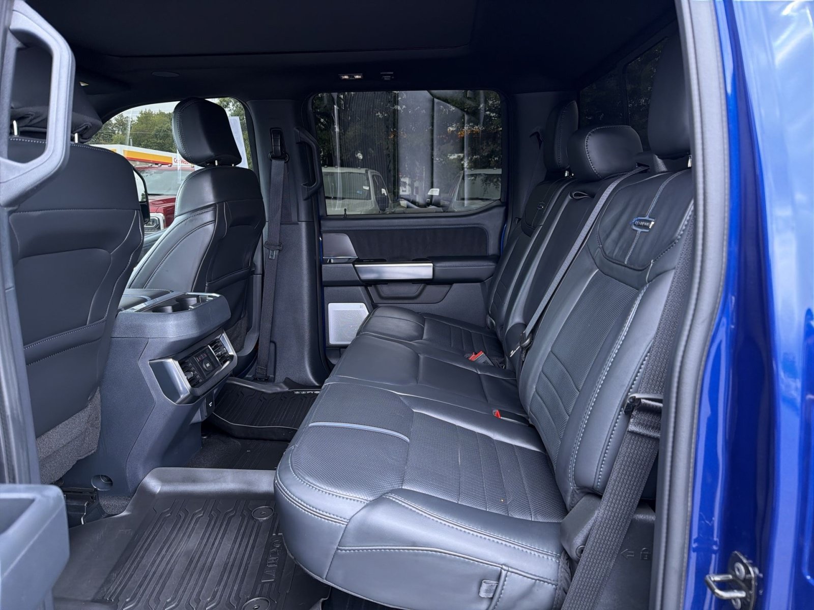 Certified 2026 Ford F450 Platinum w/ FX4 Off-Road Package AWD/4WD image 28