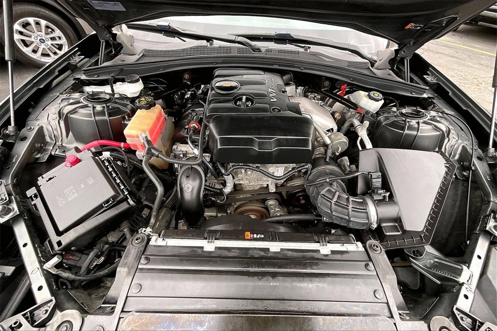 Used 2018 Chevrolet Camaro LT image 9