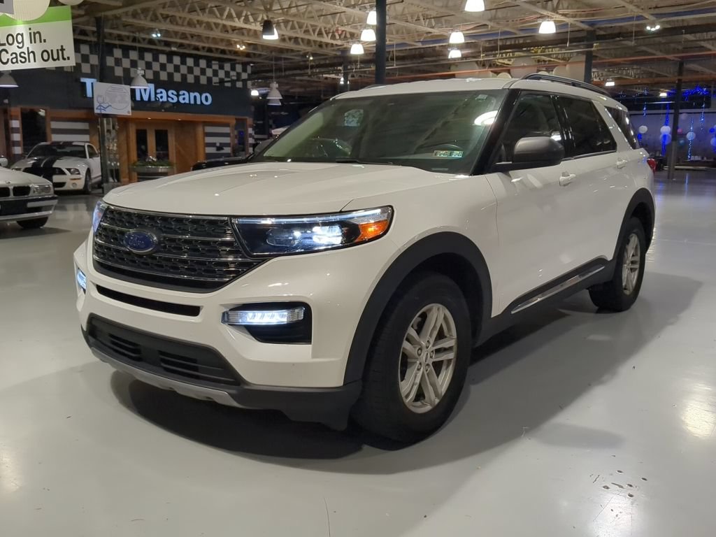 Certified 2023 Ford Explorer XLT w/ Equipment Group 202A
