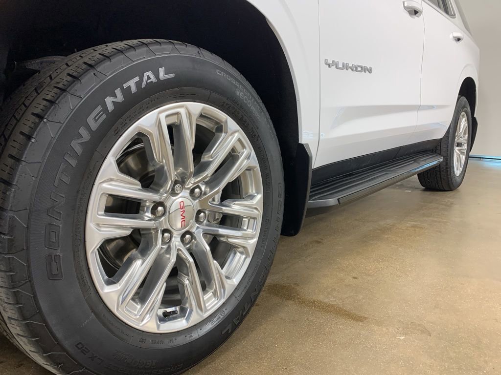 Used 2022 GMC Yukon SLE w/ Gmc Pro Safety Plus Package AWD/4WD image 11