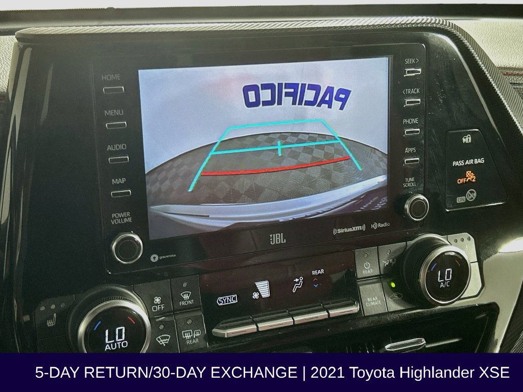 Used 2021 Toyota Highlander XSE AWD/4WD image 21