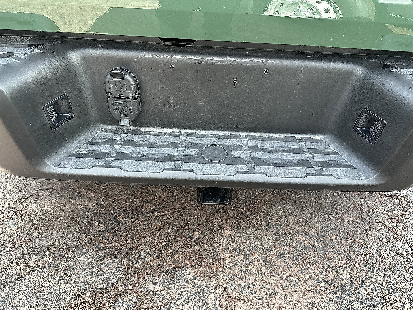Used 2023 Nissan Frontier SV w/ Tow Package AWD/4WD image 10