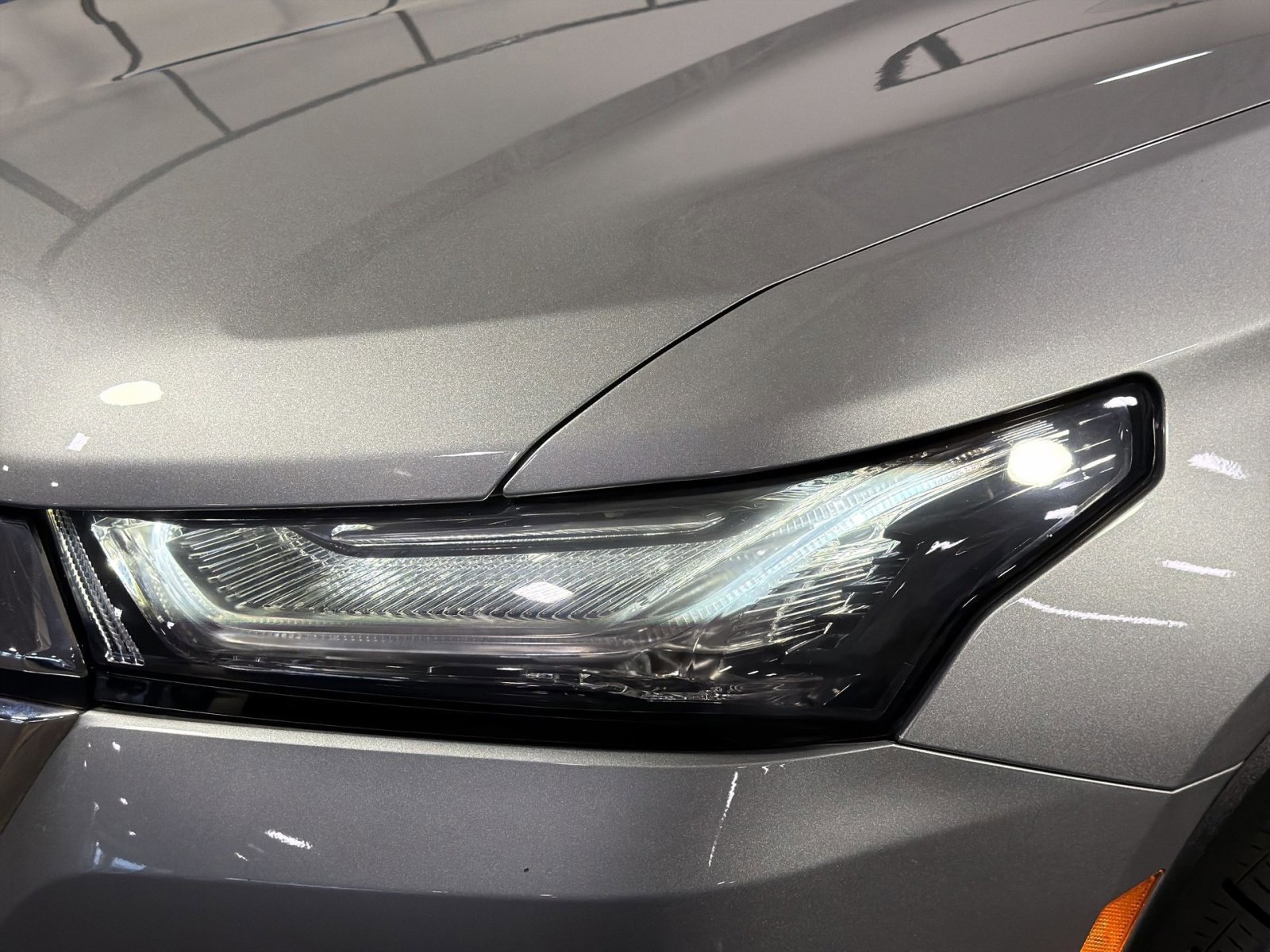 Used 2023 Chevrolet Traverse LT image 13