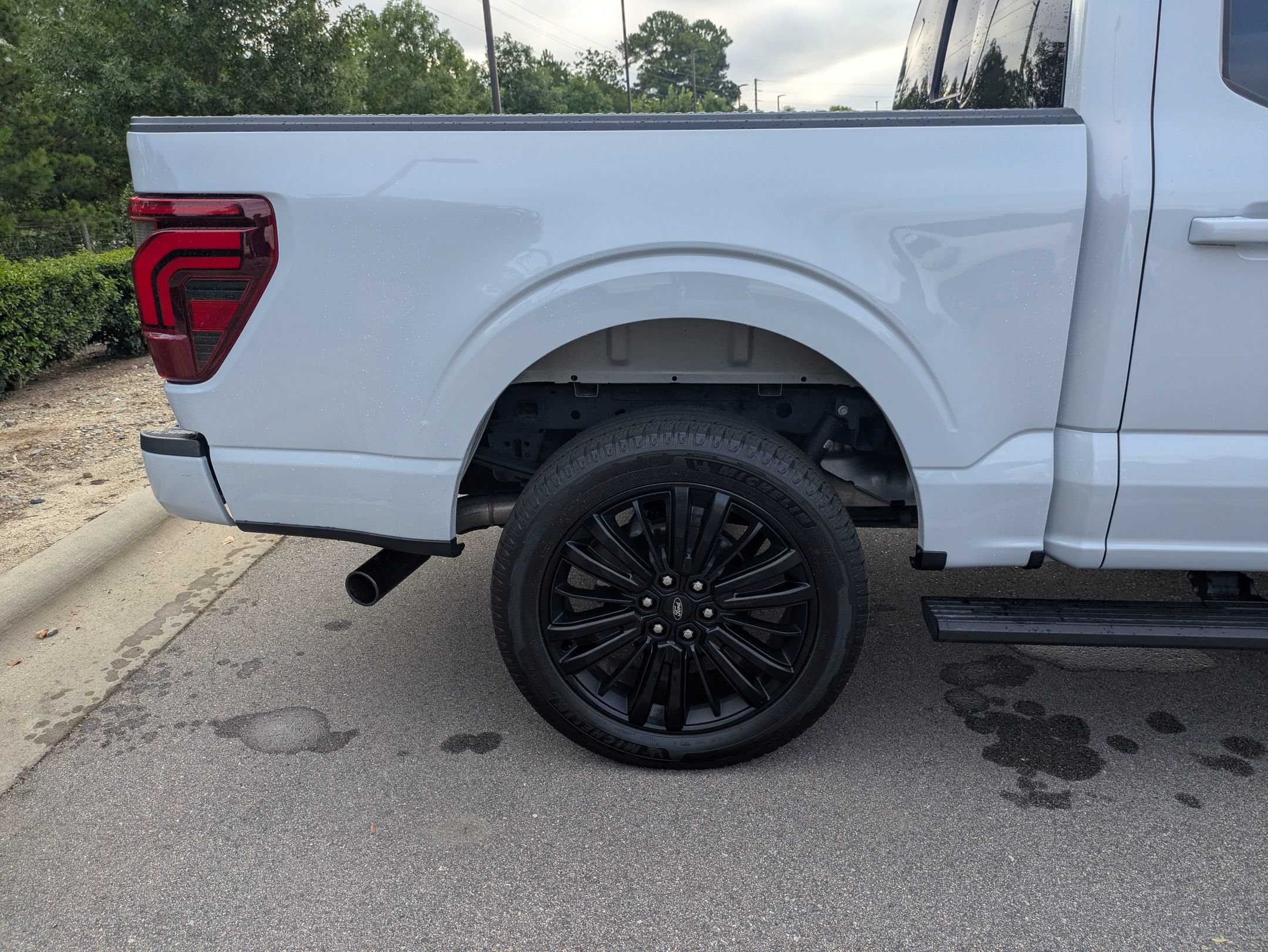 Certified 2025 Ford F150 Platinum w/ Equipment Group 702A High AWD/4WD image 39