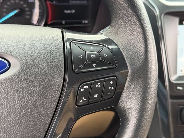 Certified 2017 Ford Explorer XLT w/ Equipment Group 202A FWD image 21