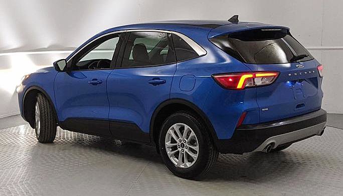 Certified 2021 Ford Escape SE w/ Cold Weather Package image 4