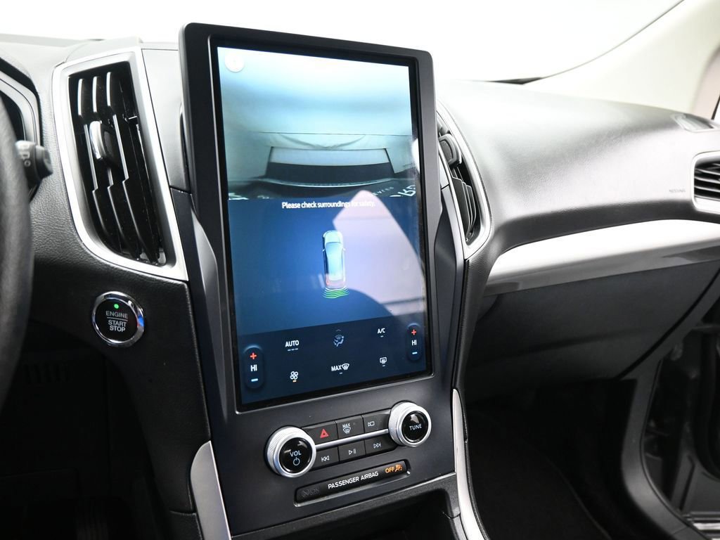 Certified 2022 Ford Edge SE w/ Black Appearance Package image 41