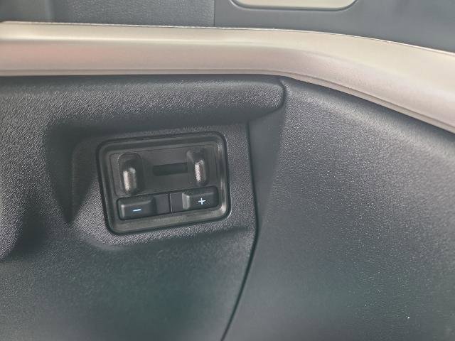 Certified 2025 Ford Expedition Active image 21