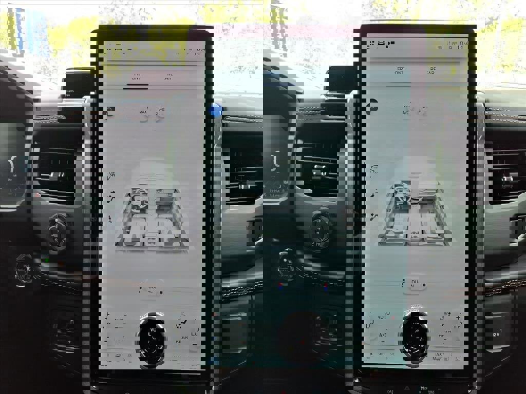 Certified 2024 Ford Expedition Max Platinum image 28