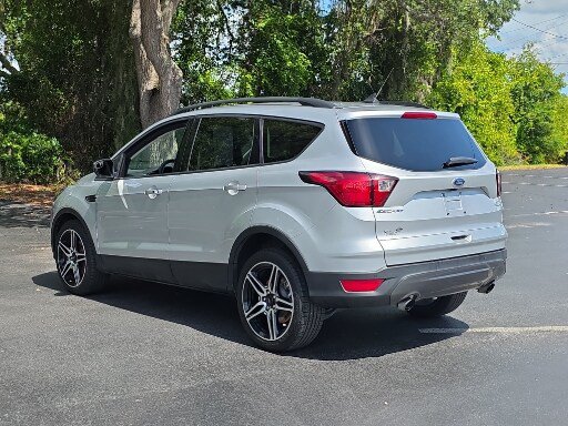 Certified 2019 Ford Escape SEL FWD image 13