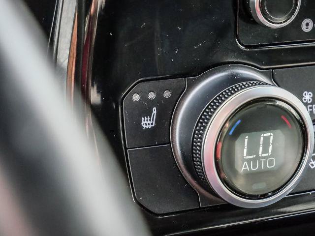 Used 2021 Toyota Highlander XLE AWD/4WD image 37