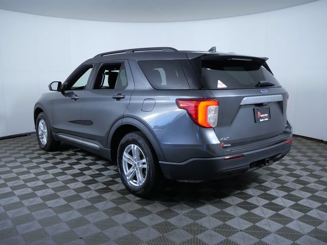 Certified 2020 Ford Explorer XLT w/ Comfort Package AWD/4WD image 4