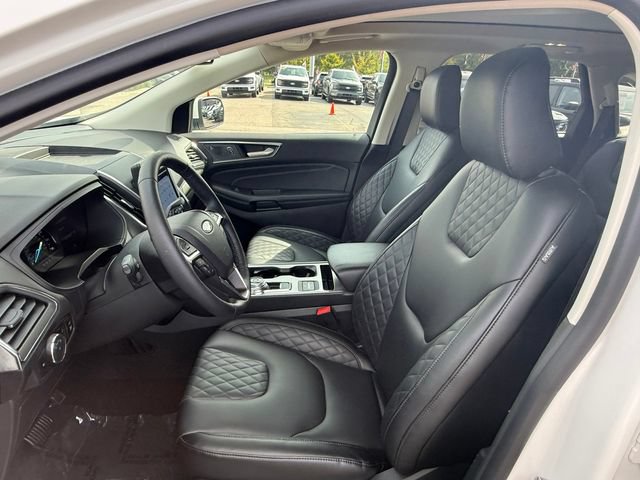 Certified 2024 Ford Edge Titanium AWD/4WD image 6