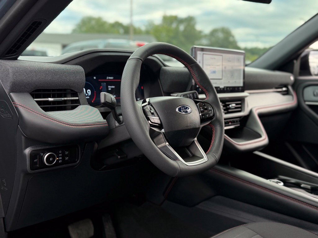 Certified 2026 Ford Explorer ST-Line AWD/4WD image 13