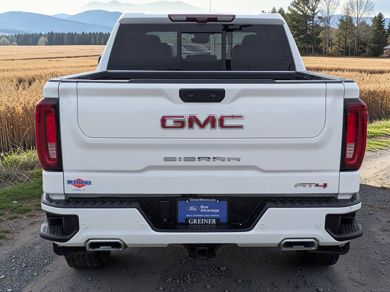 Used 2024 GMC Sierra 1500 AT4 w/ Technology Package image 3