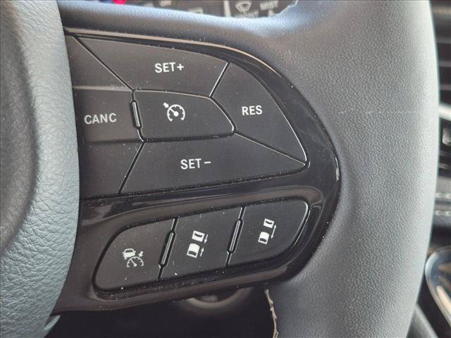 Used 2026 Chrysler Pacifica Limited w/ S Appearance Package FWD image 16