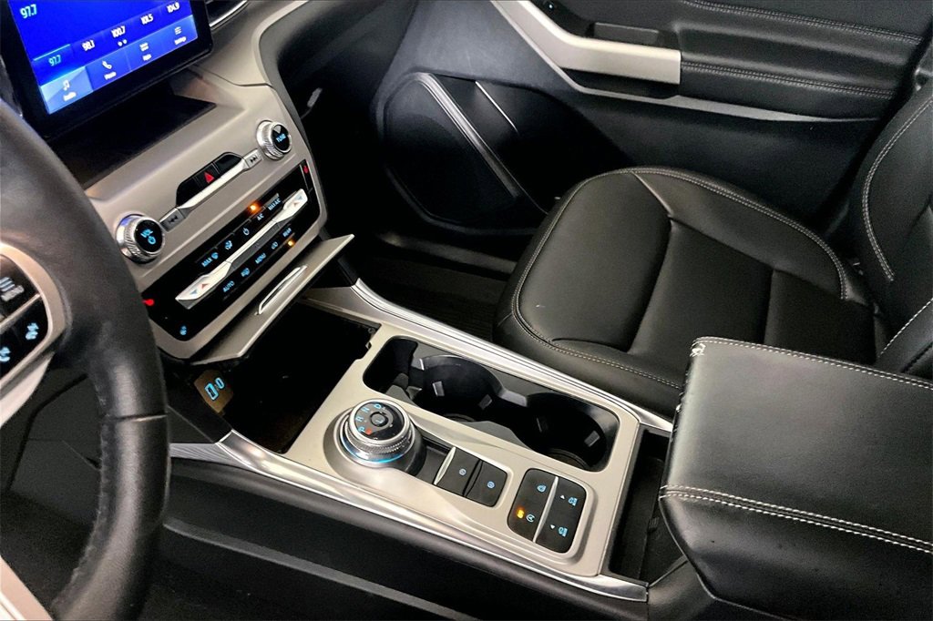 Certified 2024 Ford Explorer XLT w/ Equipment Group 202A image 13