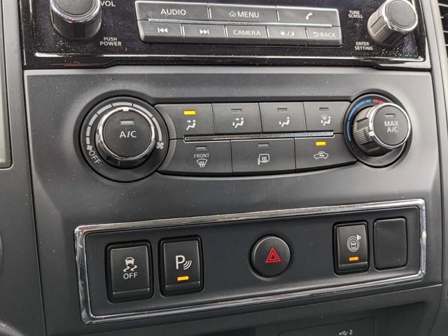 Used 2023 Nissan Titan SV AWD/4WD image 18