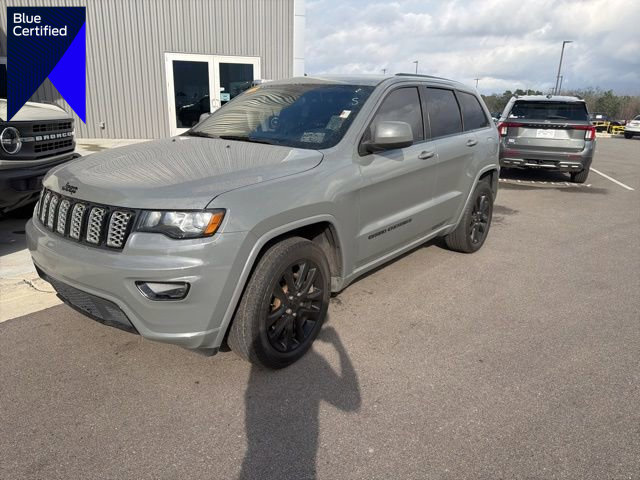 Used 2020 Jeep Grand Cherokee Altitude image 1