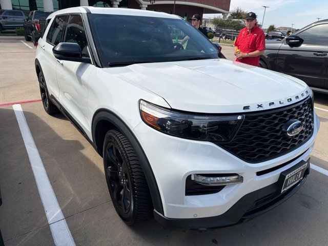 Certified 2022 Ford Explorer ST w/ Equipment Group 401A AWD/4WD image 2