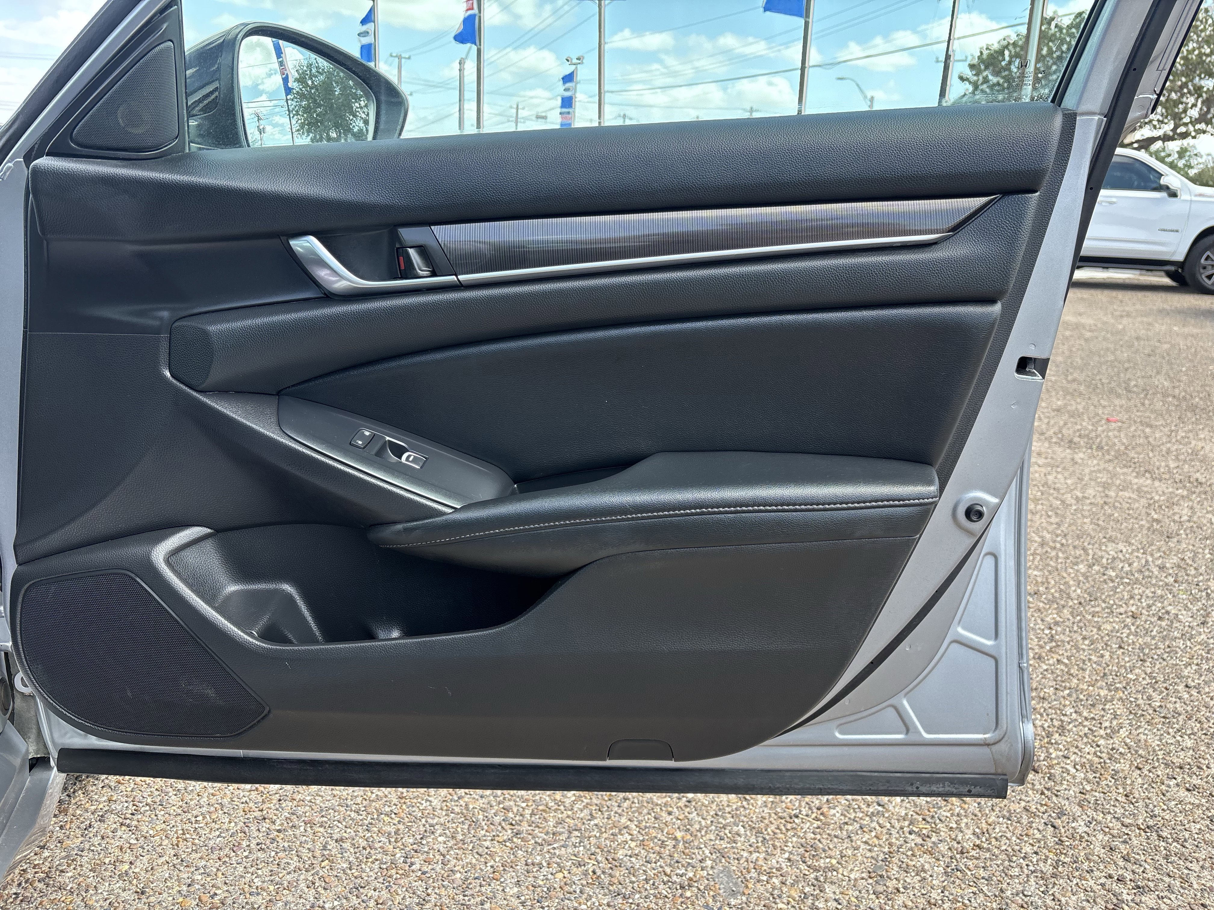 Used 2021 Honda Accord Sport image 21