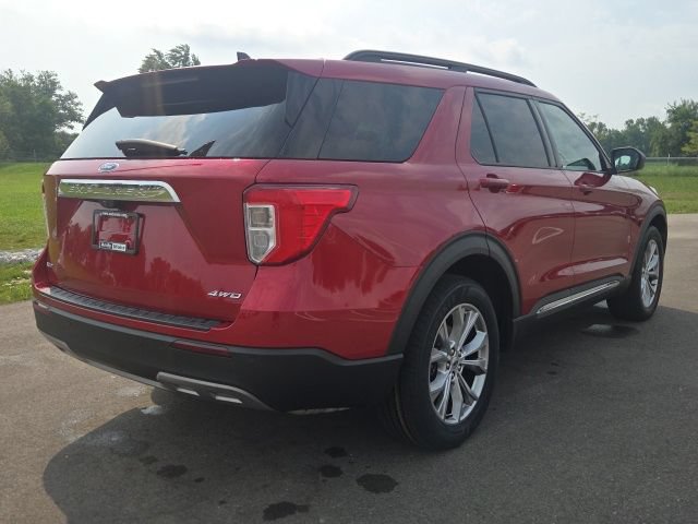 Certified 2021 Ford Explorer XLT w/ Equipment Group 202A AWD/4WD image 8