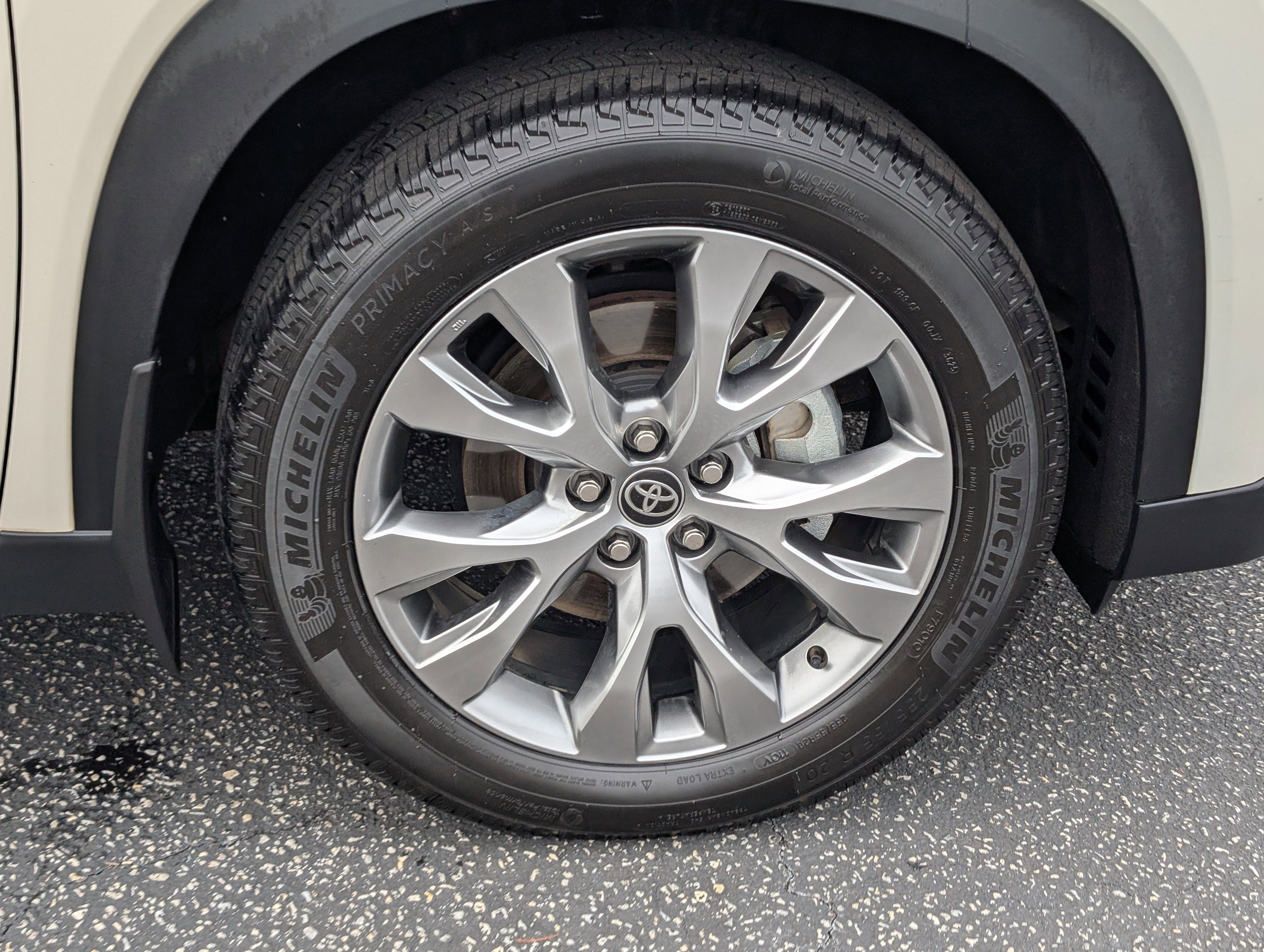 Used 2024 Toyota Grand Highlander Limited image 7