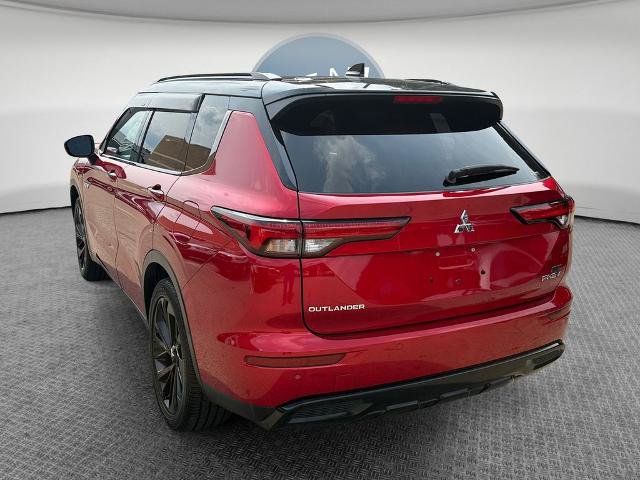 Used 2025 Mitsubishi Outlander 4WD Plug-In Hybrid image 6