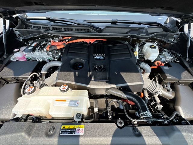 Used 2024 Toyota Sequoia Limited AWD/4WD image 28