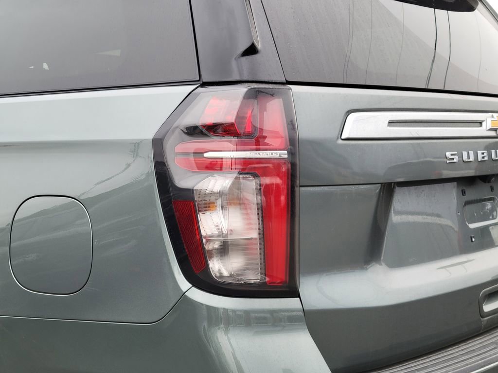 Used 2024 Chevrolet Suburban Premier image 12