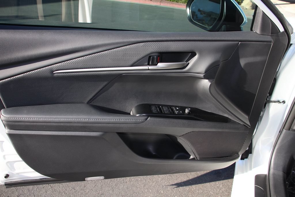 Used 2026 Toyota Camry XSE FWD image 22