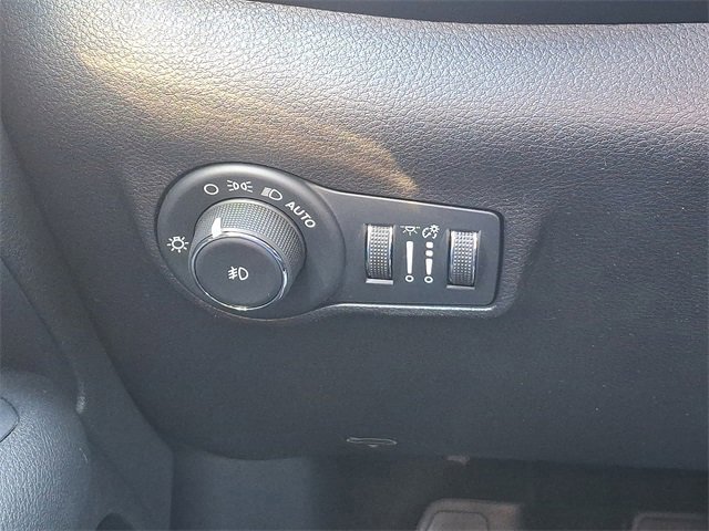 Used 2022 Jeep Compass Altitude image 22