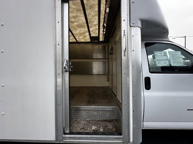 Used 2022 Chevrolet Express 3500 w/ Power Convenience Package image 35
