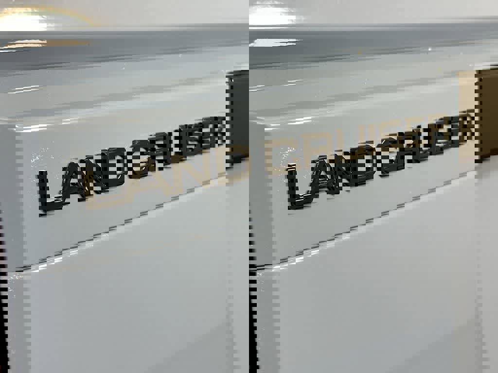 Used 2025 Toyota Land Cruiser w/ Premium Package image 10