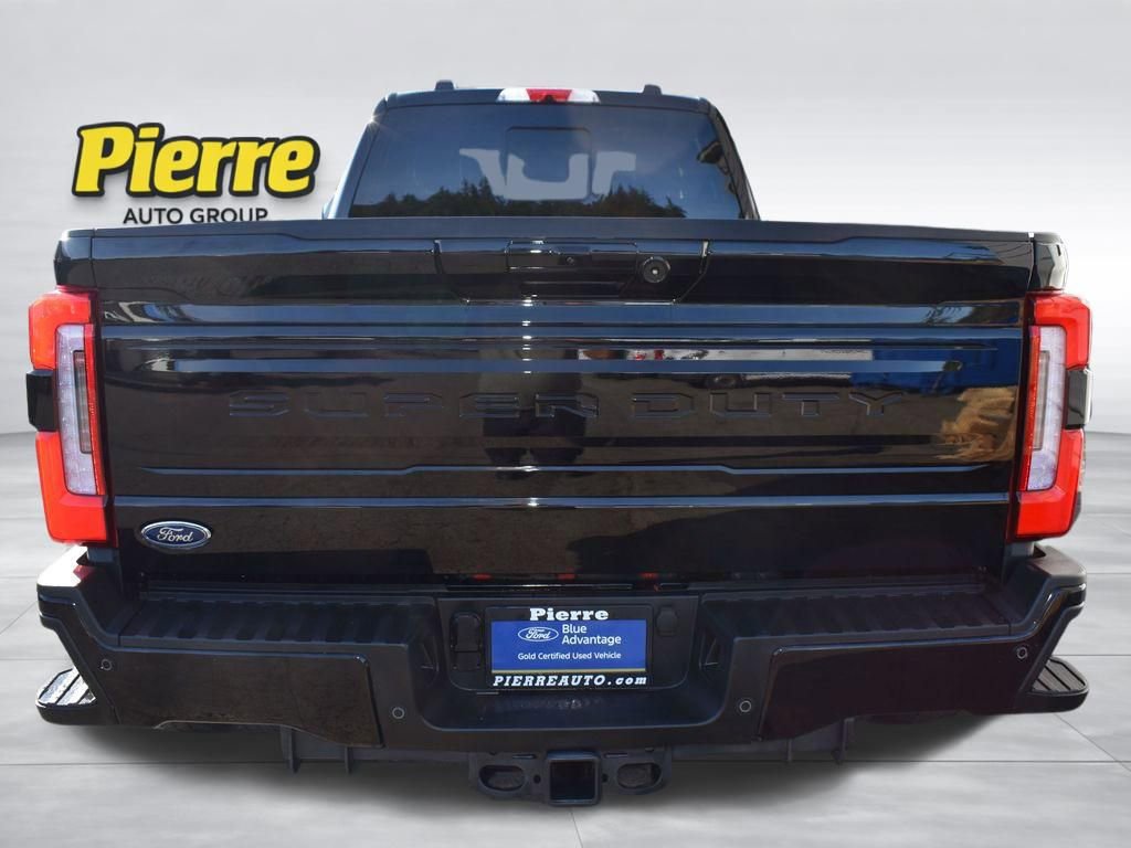 Certified 2025 Ford F450 Platinum w/ FX4 Off-Road Package image 9