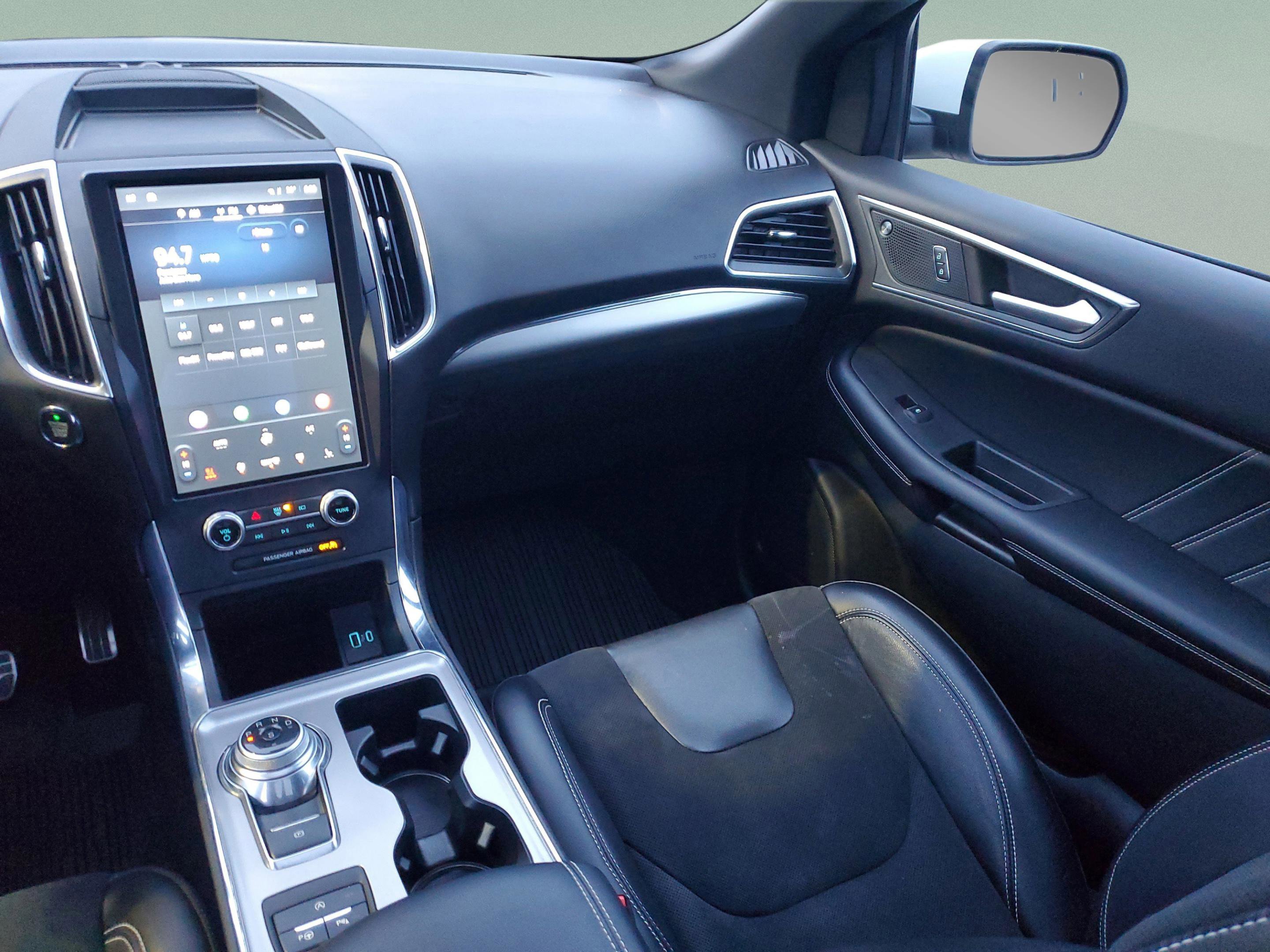 Certified 2022 Ford Edge ST w/ Equipment Group 401A image 11