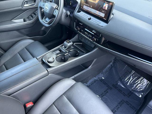 Used 2026 Nissan Rogue SL AWD/4WD image 15