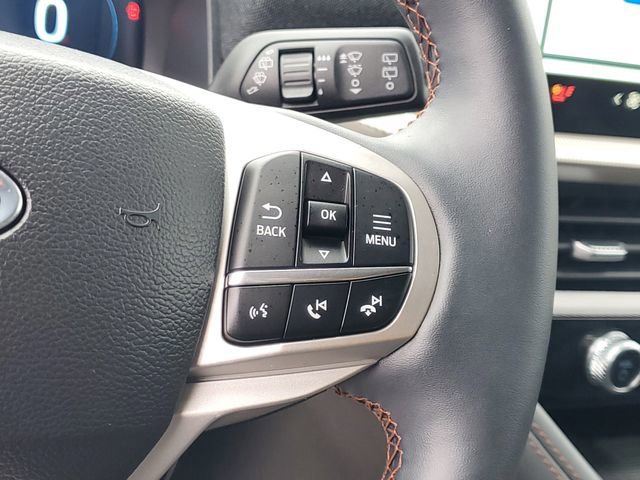 Certified 2025 Ford Explorer Active w/ Active Comfort Package image 18