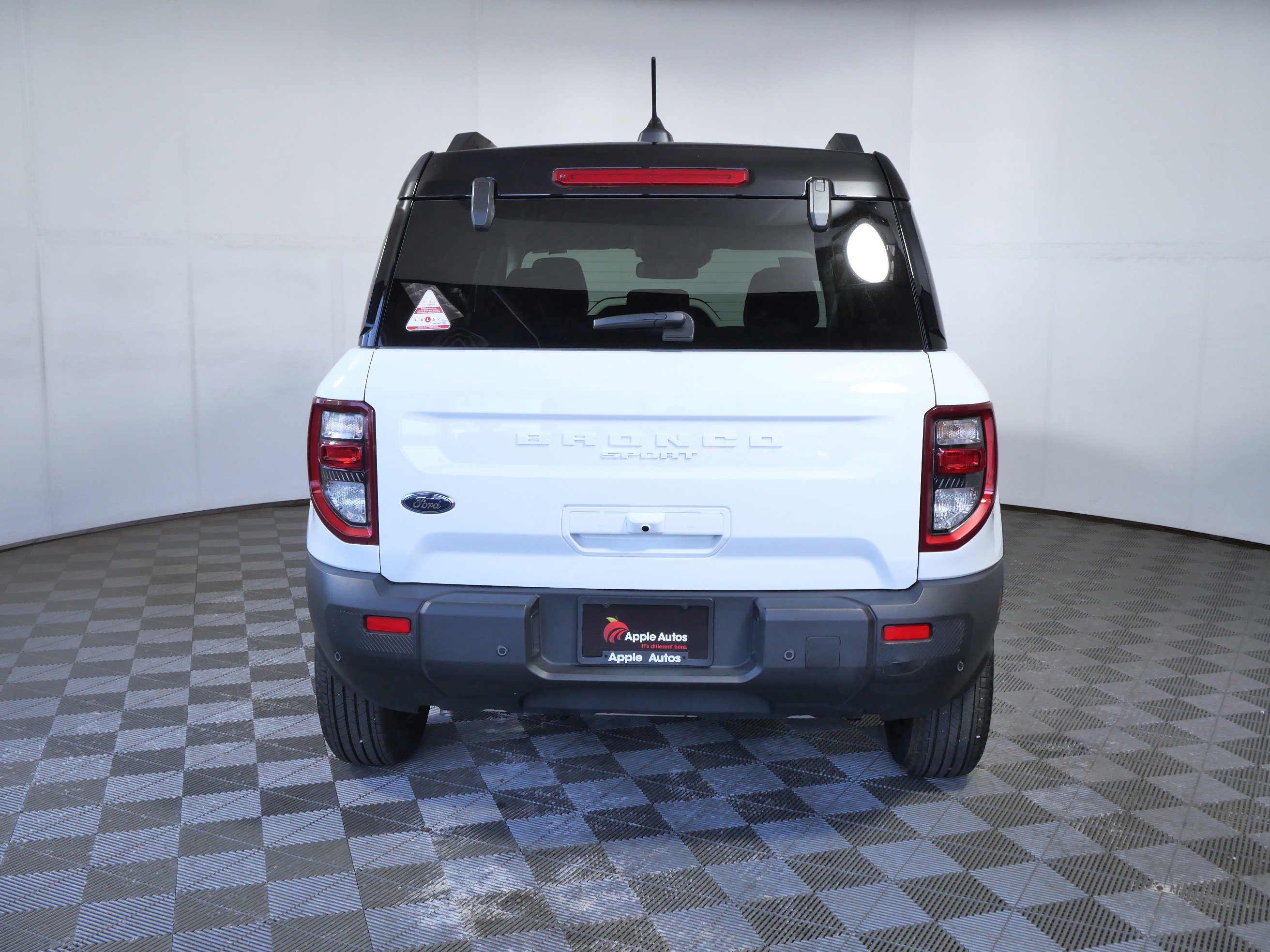 Certified 2025 Ford Bronco Sport Outer Banks w/ Outer Banks Tech Package+ AWD/4WD image 7