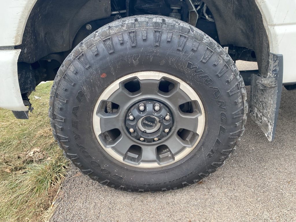 Certified 2024 Ford F250 Platinum w/ Tremor Off-Road Package image 13