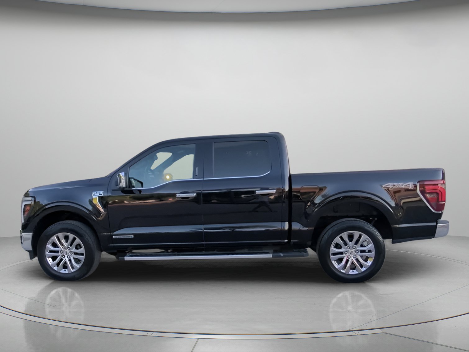 Certified 2024 Ford F150 Lariat w/ Equipment Group 502A High AWD/4WD image 18