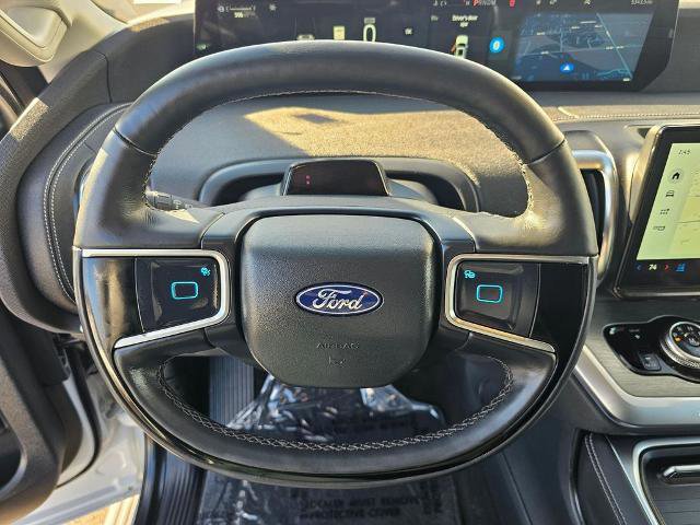 Certified 2025 Ford Expedition Max Platinum image 16