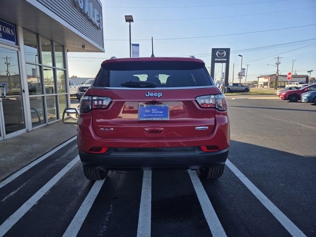 Used 2024 Jeep Compass Latitude image 4