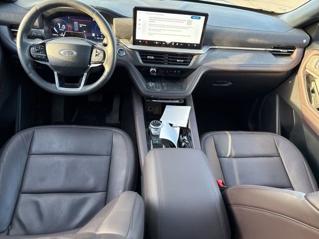 Certified 2025 Ford Explorer Platinum w/ Ultimate Package image 17