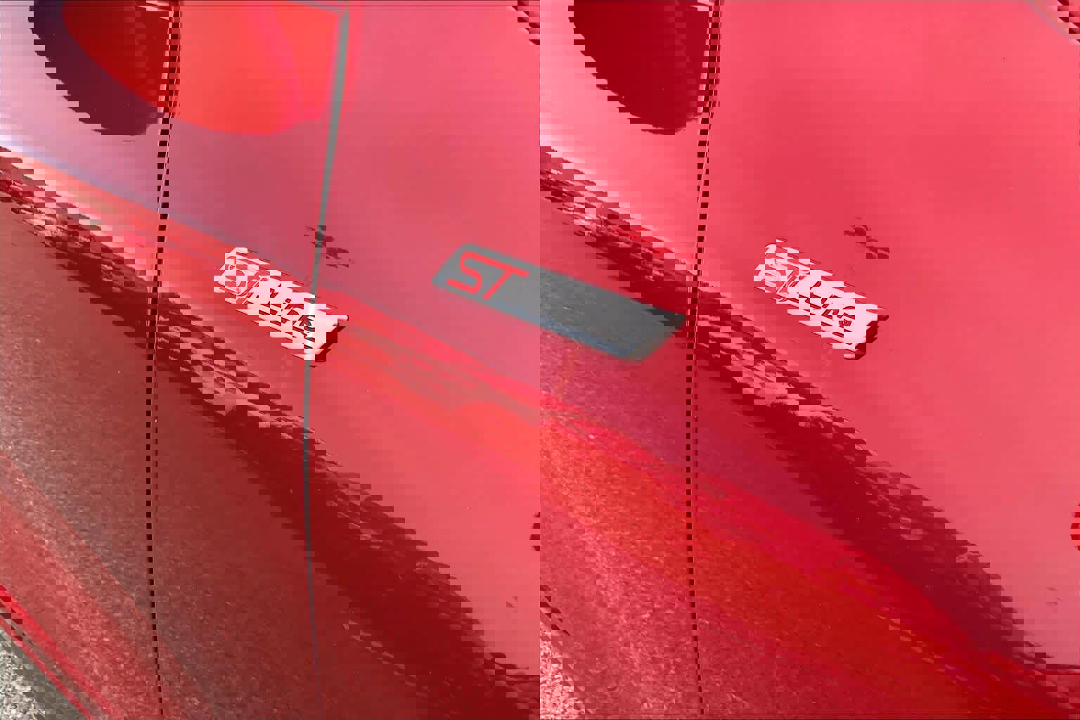 Certified 2024 Ford Escape ST-Line w/ Equipment Group 301A image 9