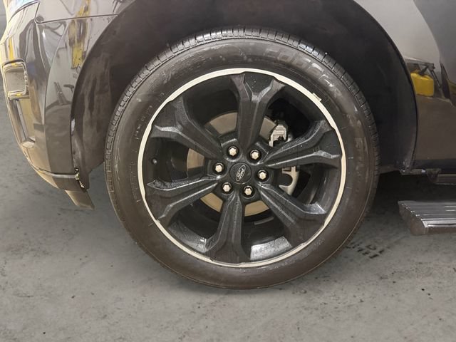 Certified 2024 Ford Expedition Max Limited AWD/4WD image 9