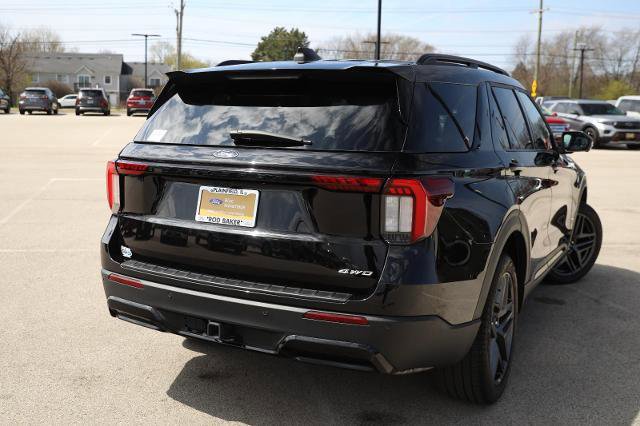 Certified 2025 Ford Explorer ST-Line w/ Premium Package image 4