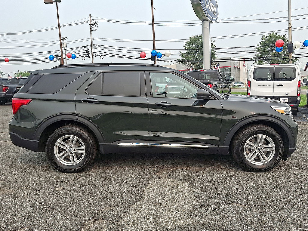 Certified 2023 Ford Explorer XLT w/ Equipment Group 202A AWD/4WD image 32