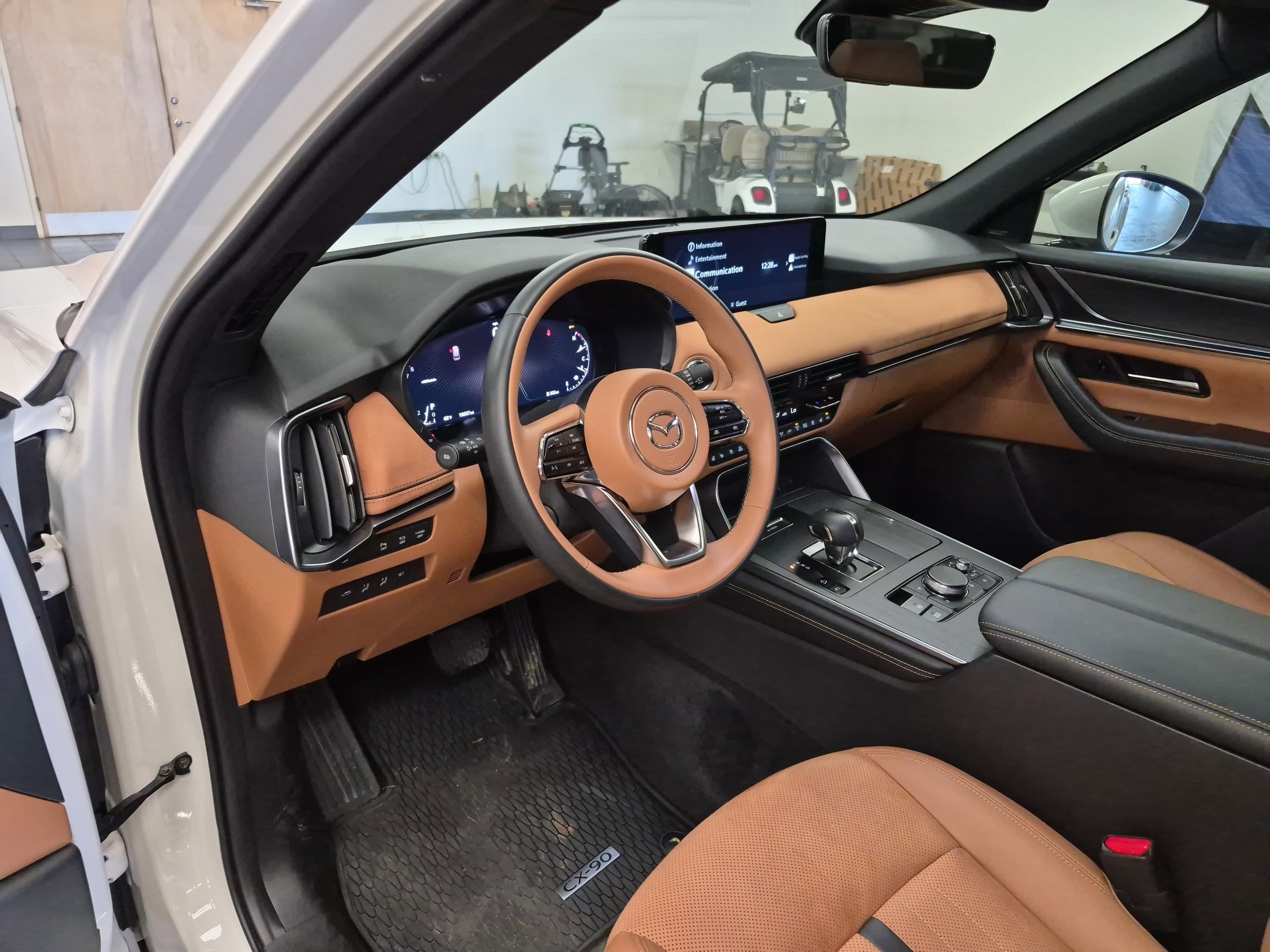 Used 2025 MAZDA CX-90 3.3 Turbo S w/ Premium Plus AWD/4WD image 16